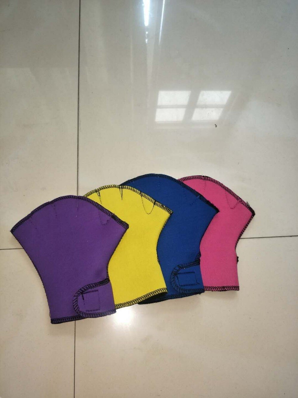 1 Pair Sphere Webbed Swim Gloves Surfing Swimming Sports Paddle Training Fingerless Gloves