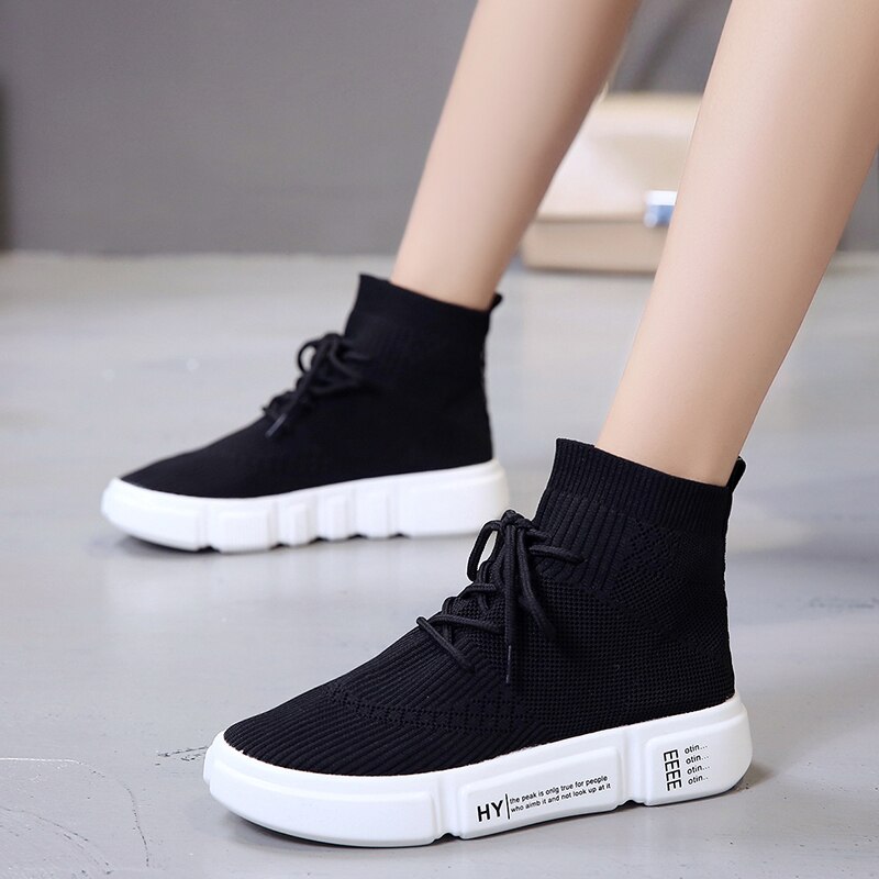Kvinnor vita skor mesh andas high-top sneakers sommarstrumpor ankel dam skor casual snörning mjuka sneakers dam