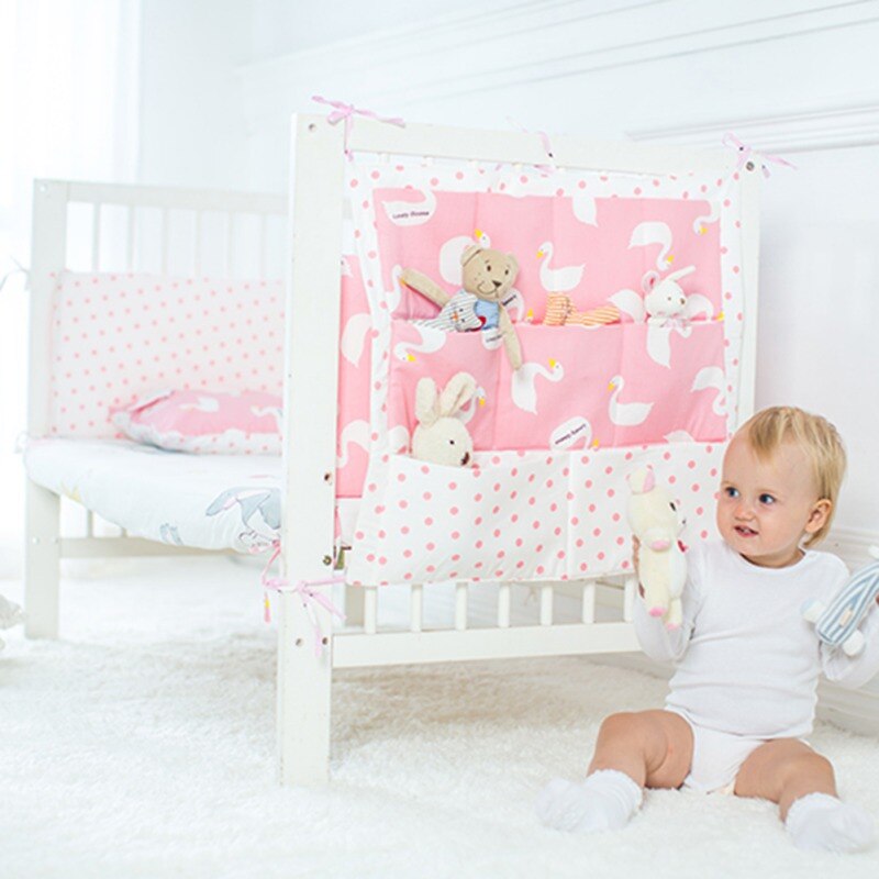 Muslin seng hængende opbevaringspose baby seng mærke baby bomuld krybbe arrangør 60 * 50cm legetøj ble lomme: Fk0114d