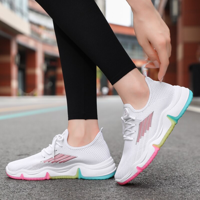 Sneakers kvinders lette fritidssko regnbuebund komfortable flade sko smukke og alsidige kvinder air mesh sko