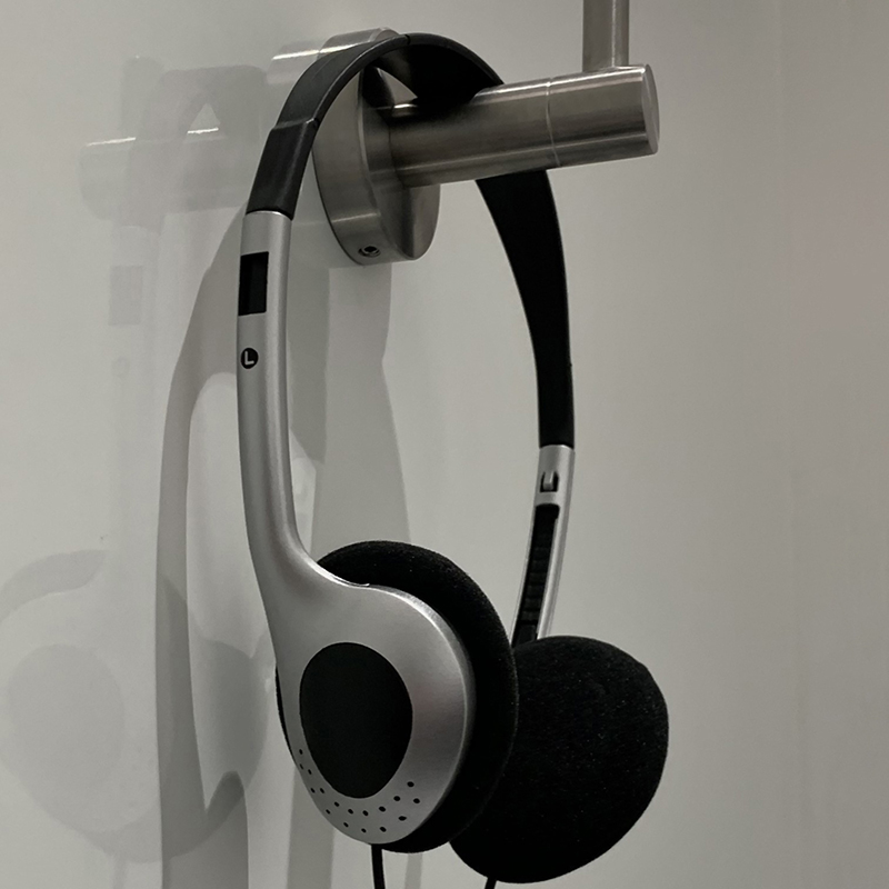 1 stks Retro Klassieke Headset Muziek Mp3 Walkman Retro Gevoelens Draagbare Bedrade Kleine Koptelefoon Sport Mode Foto Props: Default Title