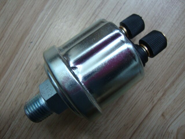 Mechanical oil pressure sensor for generator