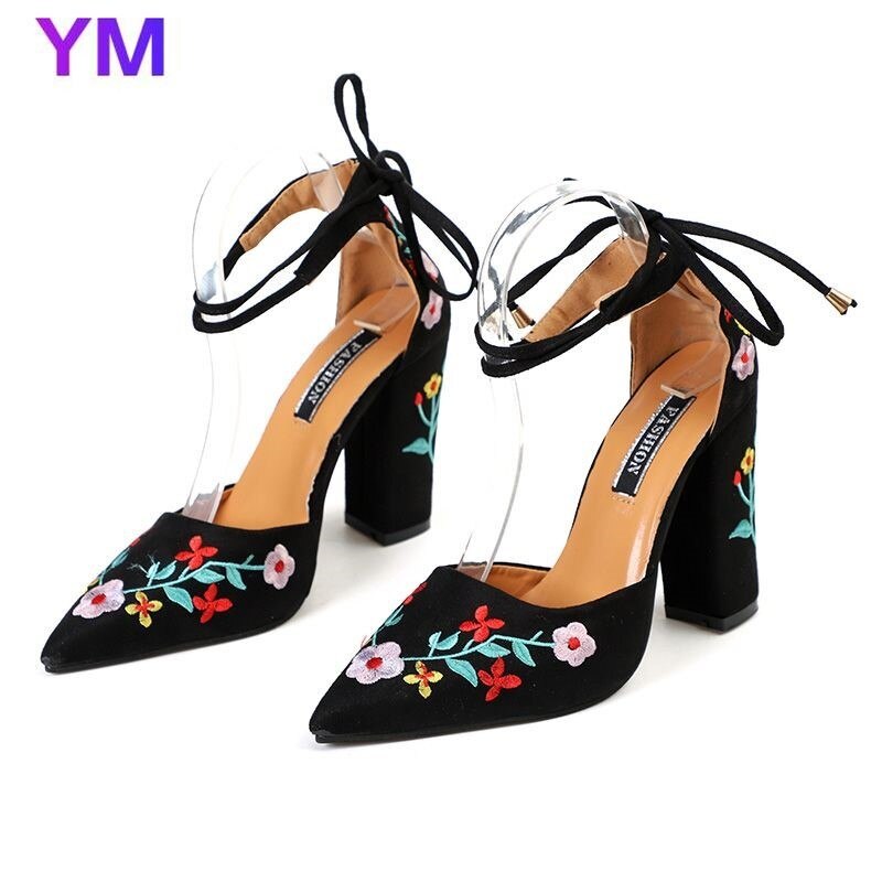Sandales à talons hauts brodées de fleurs pour femmes, 10cm paires, à lacets, bout pointu, talon carré, chaussures de soirée, grande taille 43