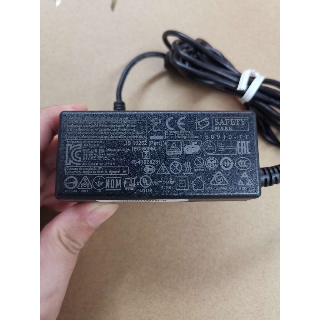 5V 4A AC Adapter For Lenovo Miix 310s 20W Charger IdeaPad Miix - 300-10IBY 80NR M11X-300-101BY 3.5*1.35mm