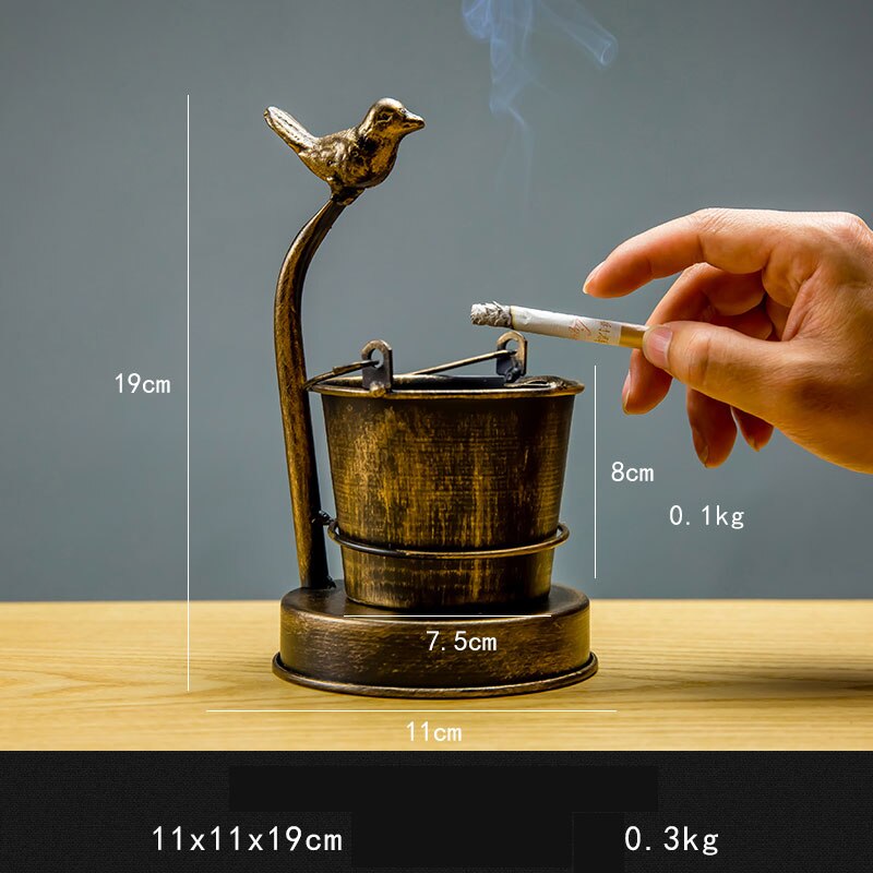 Jahrgang Eisen Ebene Aschenbecher Hause Wasserhahn bilden retro Bar Tisch Dekor Büro Dekorationen Rauchen Zubehör Für Wohnzimmer: Vogel A