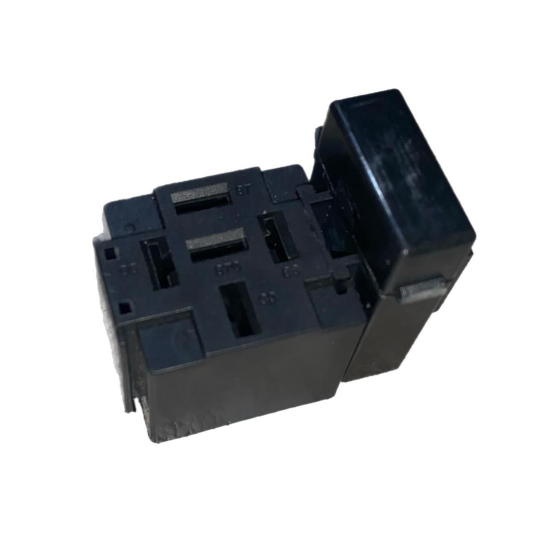 Automotive relay/base/high-power relay/base connector connector 5-pin terminal DJ7058B-6.3-21