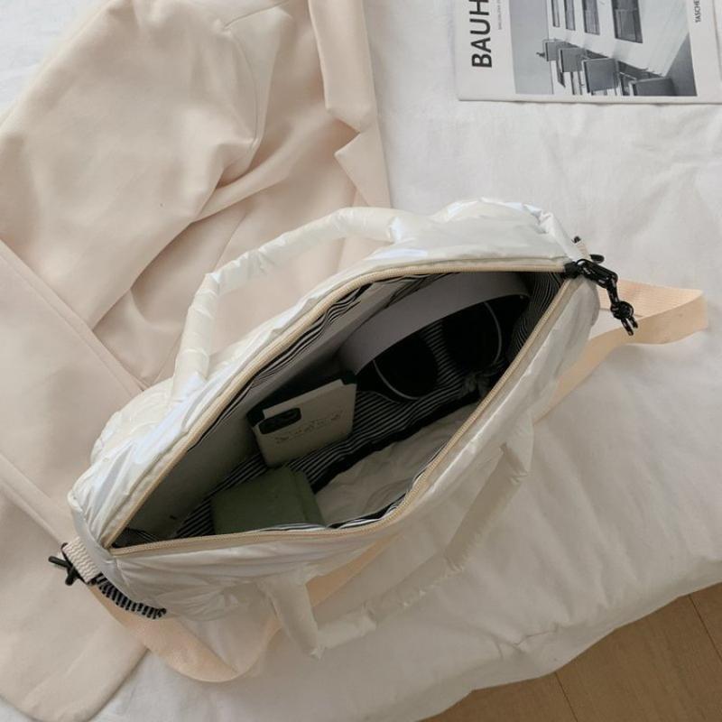 Grote Puffer Tote Bag, Trendy Luxe Chic Gewatteerde Katoen Gewatteerde Designer Handtassen voor vrouwen, Winter Zachte Puffer Schoudertas Nylon Down Kussen Tas Vrouwen Handtassen & Shopper Tas, Wit