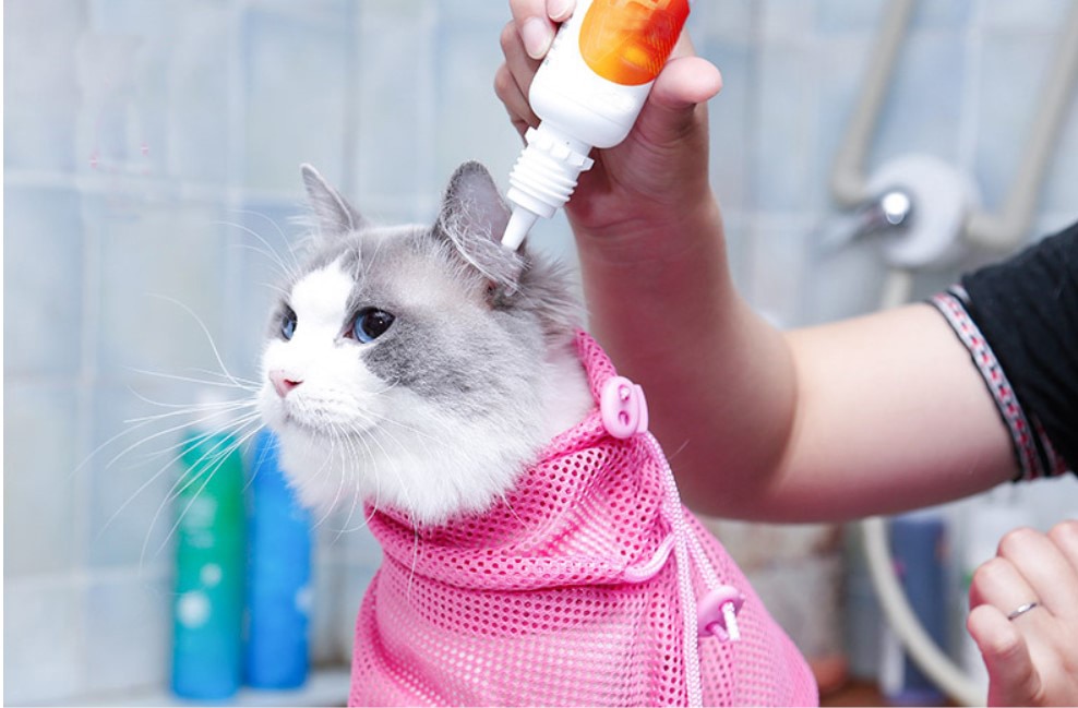 Mesh Cat Bathing Bag Cats Grooming Washing Bags Cat Bath Clean Bag No Scratching Bite Restraint Cat Supplies Nail Cutting