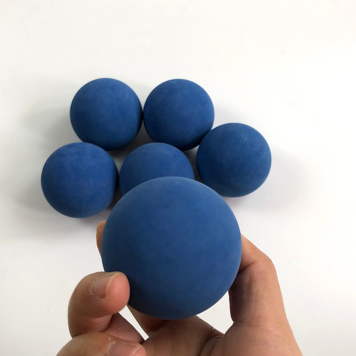 12pcs Random Color Racquetball Balls 5.5cm Rubber Tennis Game Ball 65-70% Rebound Rate for Racquetball Practice Training