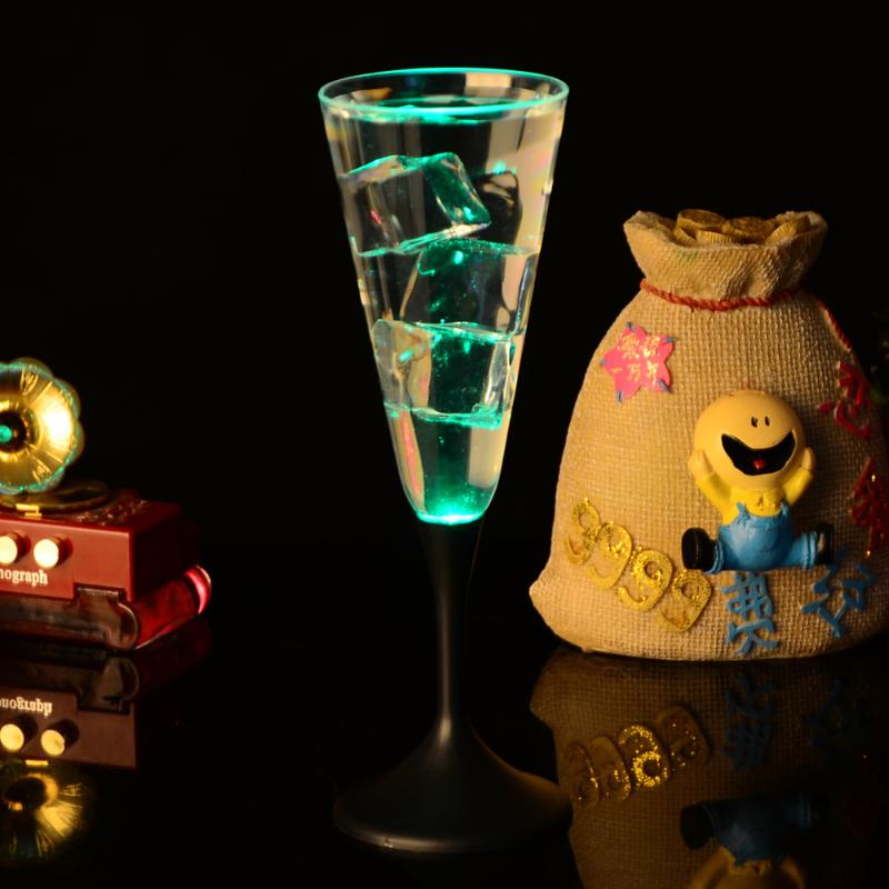 Water Inductieve Led Cup Gloeiende Champagne Bier Wijn Cup Vloeibare Vruchtensap Glas Mok Festival Party Drinkware