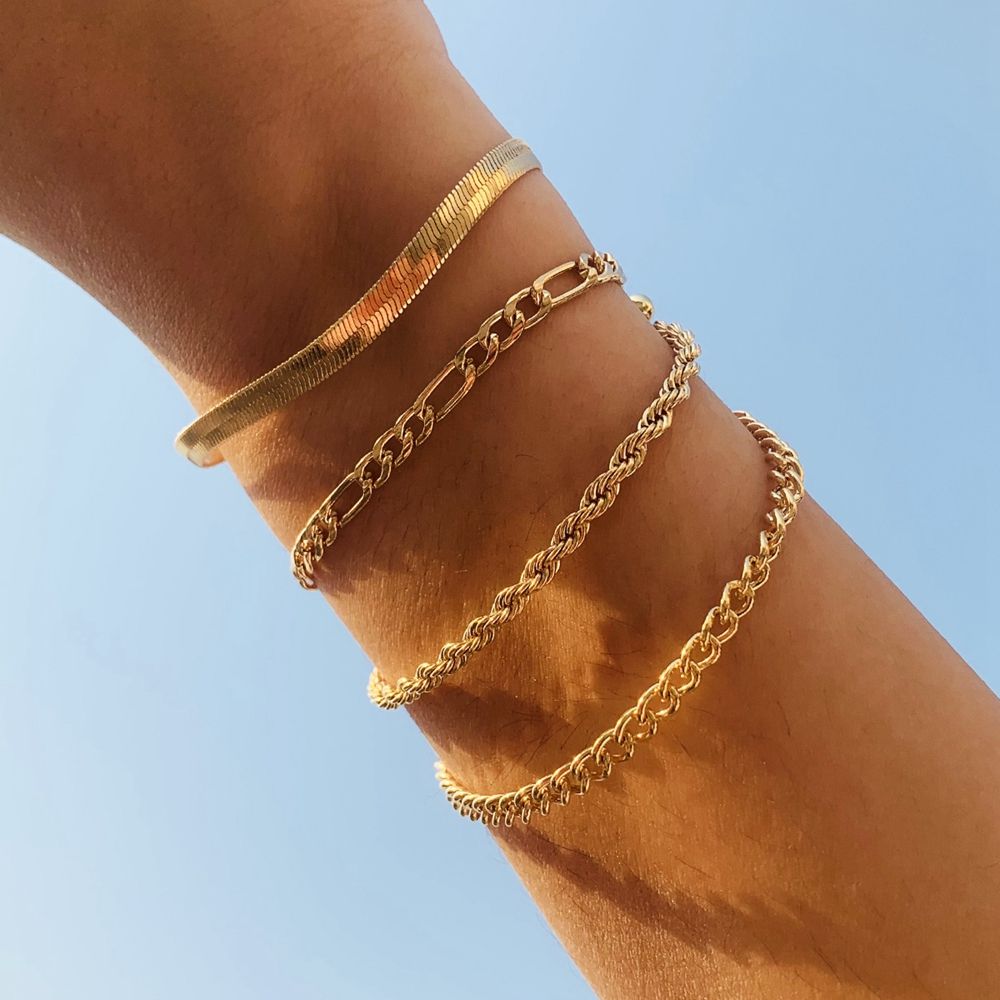 6pcs/4pcs nuova combinazione a catena geometrica fatta a mano della catena della corda della spiaggia a più strati ha messo i gioielli della catena del serpente Punk di Boho dell'oro di estate