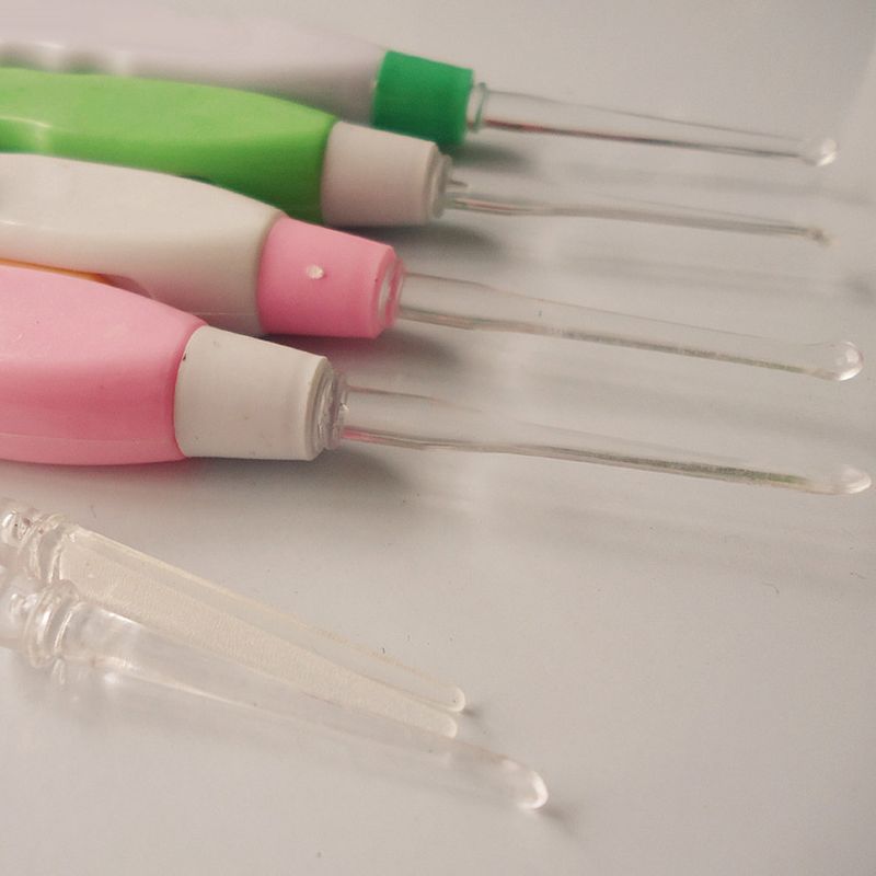 Cartoon Led Licht Oor Pick Cleaner Lepel Zaklamp Oorsmeer Removal Tool Set Veilig 667D