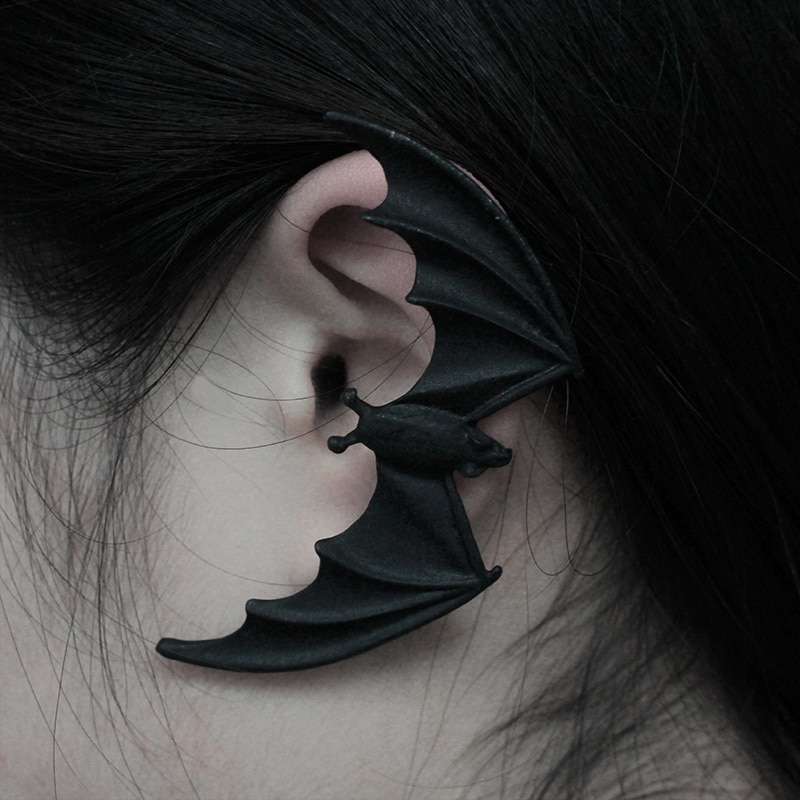 Gothic DIY Black Bat Shaped Ear Clips For Women Girls Punk Dragon Snake Butterfly Ax Vintage Earrings Party Jewelry