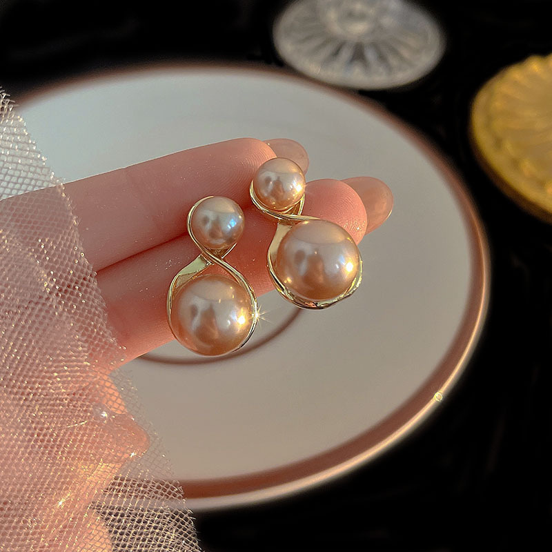 Pendientes colgantes de perlas grises para mujer, aretes elegantes franceses, joyería de de , accesorios de corazón Vintage para , , novedad de 2023: Color amarillo dorado claro