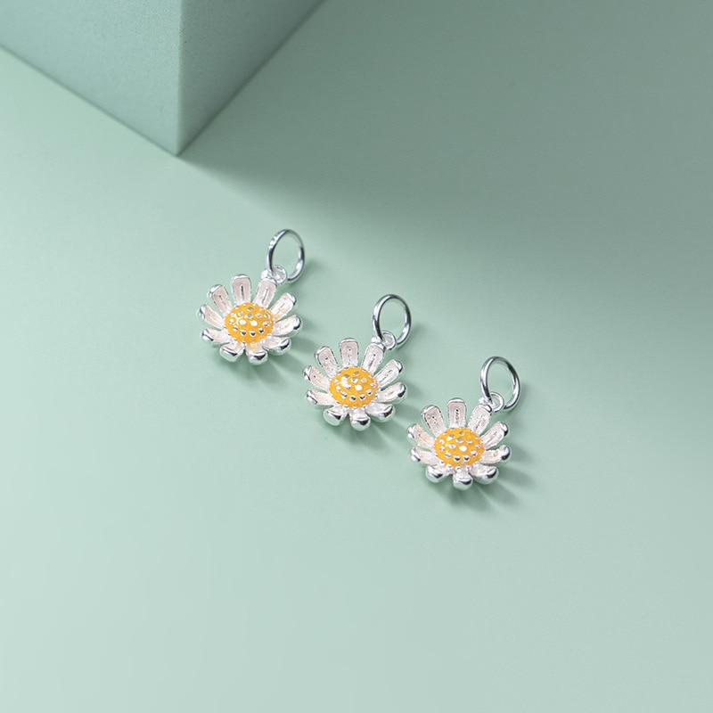 925 Sterling Zilver Mooie Geel Daisy Bloem Charms Ambachten Gehele S925 Zilveren Dangle Hangers Diy Fijne Sieraden Bevindingen