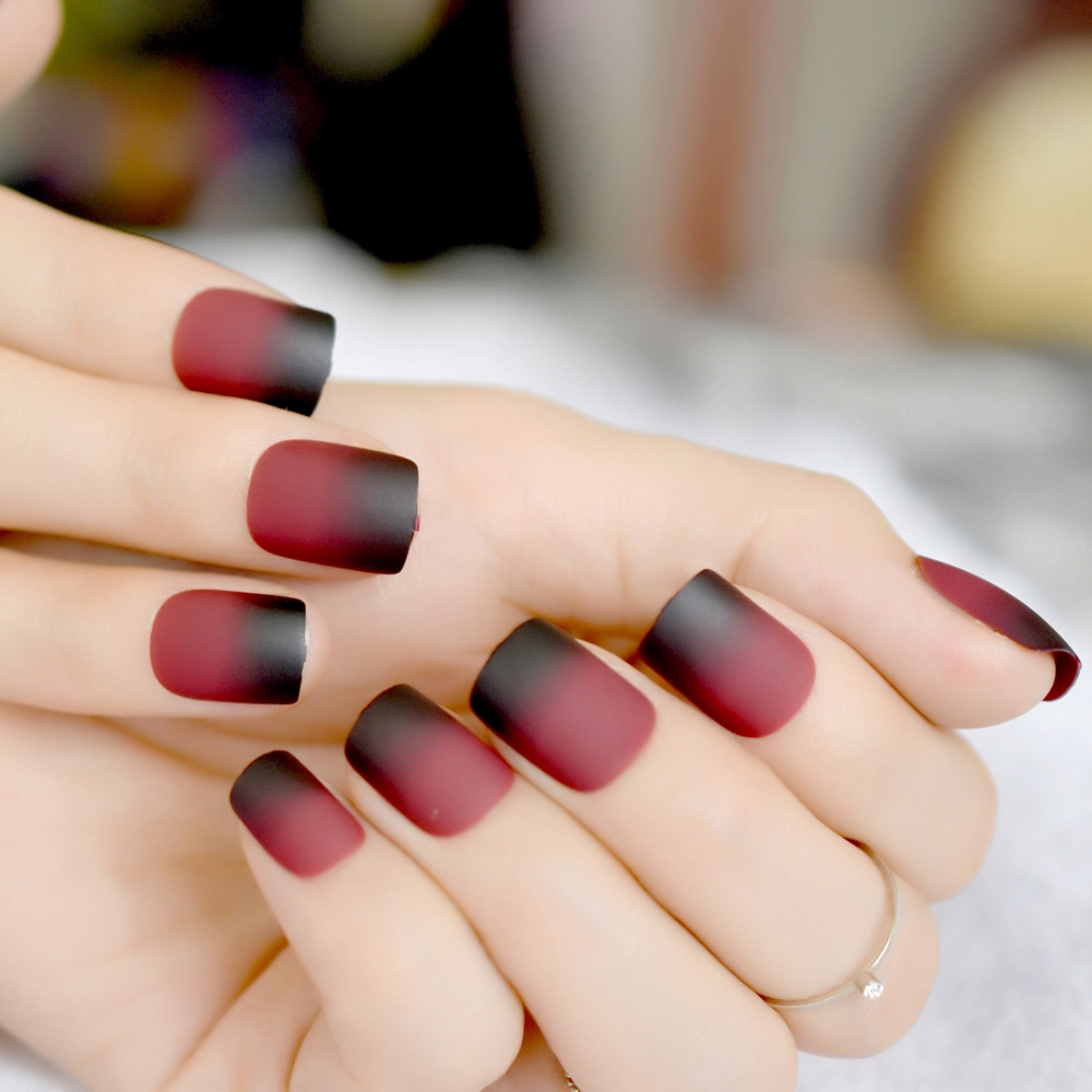 Ovale Ombre Medium Nep Nagels Berry Rode Gradiënt Ontworpen Nagels Manicue Volledige Cover Vingernagels: Z858