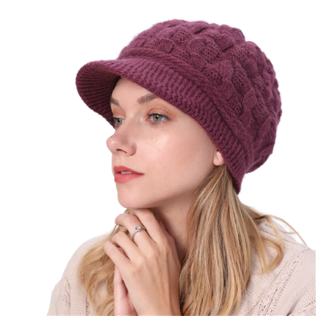 Gorros de felpa con visera de punto trenzado para mujer, boina informal a prueba de viento, Color liso, Otoño e Invierno: HSH25-Rose red