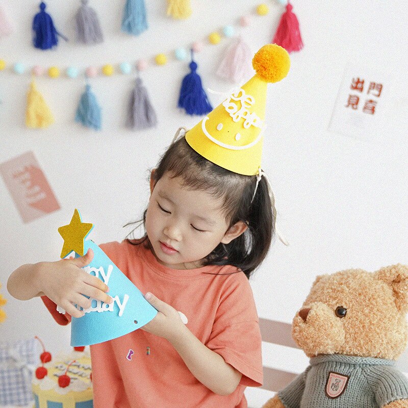 Chapeau d'anniversaire pour enfants, joli chapeau avec nœud en feutre, pour bébé de 100 jours, décoration de fête, accessoires Photo