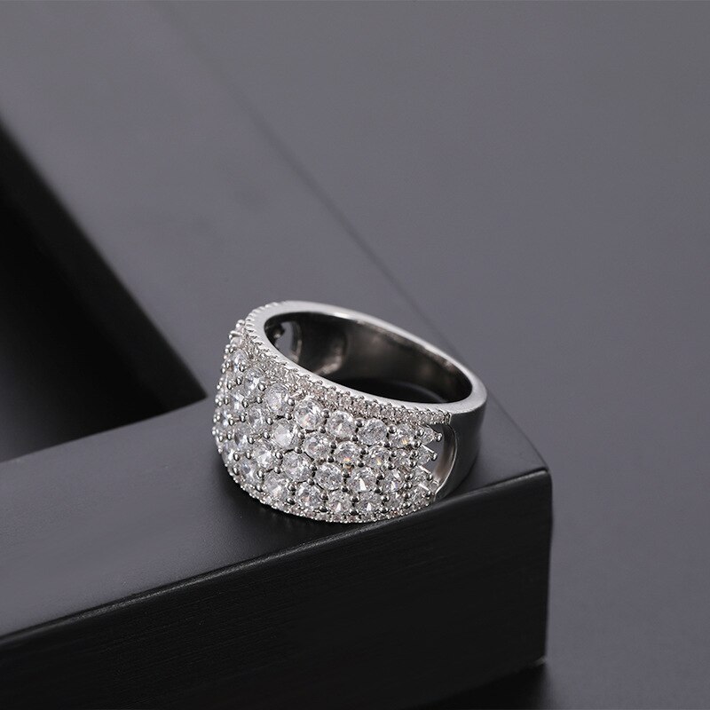 Rock Licht Luxe Persoonlijkheid Alternatieve Ringen Man Vrouw Crystal Strass Bruiloft Accessoires
