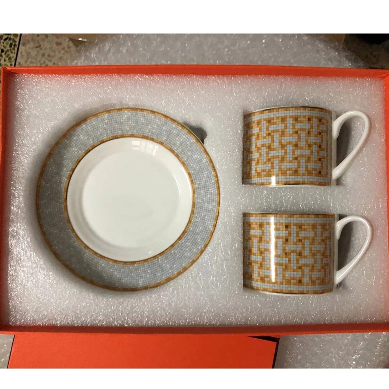 Elegancki styl catering kubek z porcelany kostnej multi-style prosta ceramiczna filiżanka do kawy i spodek danie z wzorem zestaw 2 zestaw z pudełkiem