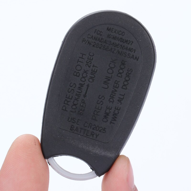 Four-button Black Car Key Remote Control Key Replacement Shell Suit For Nissan Sunshine A33 A32 Car Key Accessories Replacement