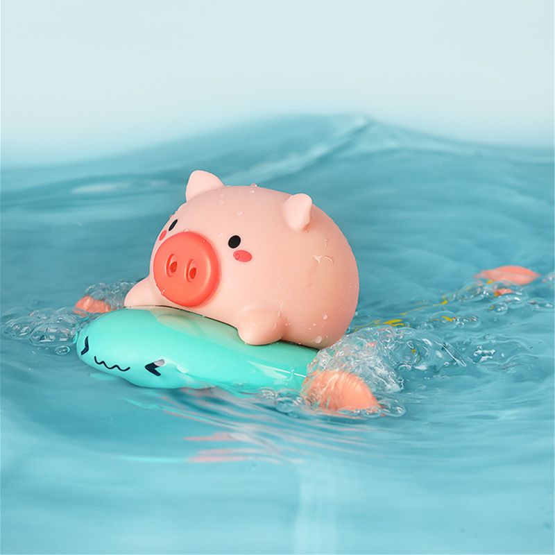 Funny Pigs On Fish Nose Sprays Water Novelty Bath Toy Pool For Baby Shower Clockwork Dabbling Toys Kids Play Water Bath Time