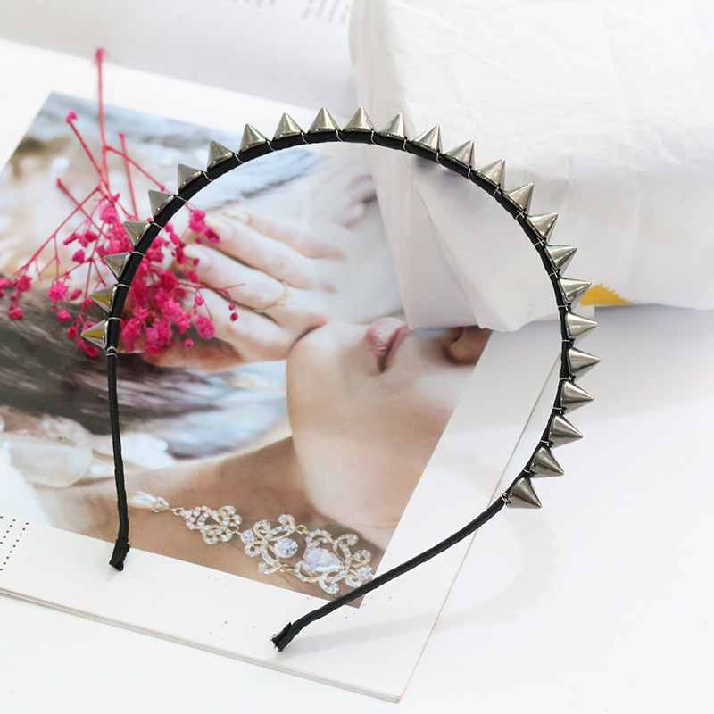 1PC Cool Metal Headband Spike Rivets Studded Band Party Punk Hair Clips Gothic style Hair Accessories