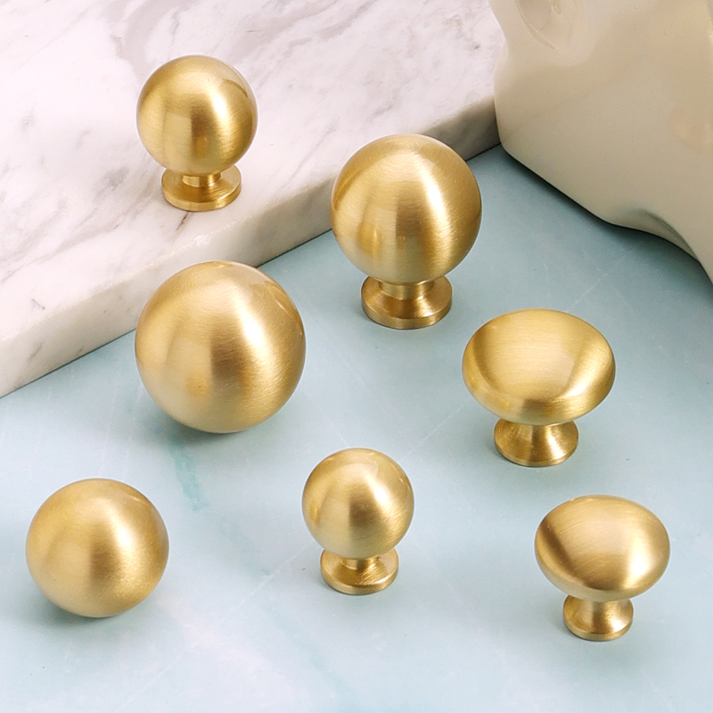 Brass Round Ball Furniture Handles Drawer Knobs Cabinet Gloden Wardrobe Door Pulls Modern Minimalist Bathroom cabinet