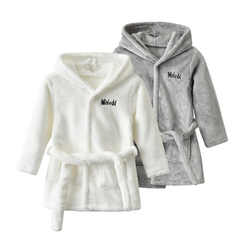 Herfst En Winter Baby Meisjes Jongens Nachtkleding Kinderen Plus Fluweel Zachte Hooded Warm Night Jassen Zuigelingen Effen Kleur Veter gewaden