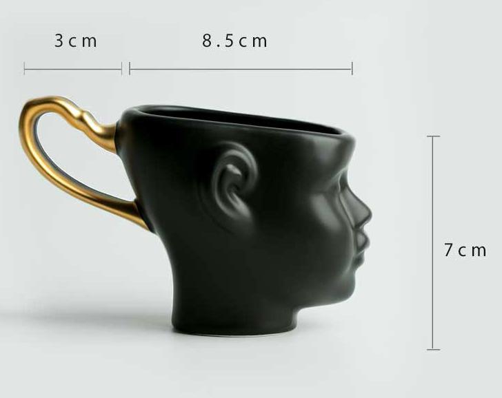 Ansiktsmugg par keramiskt guldmålat kaffekopp i nordisk stil: B