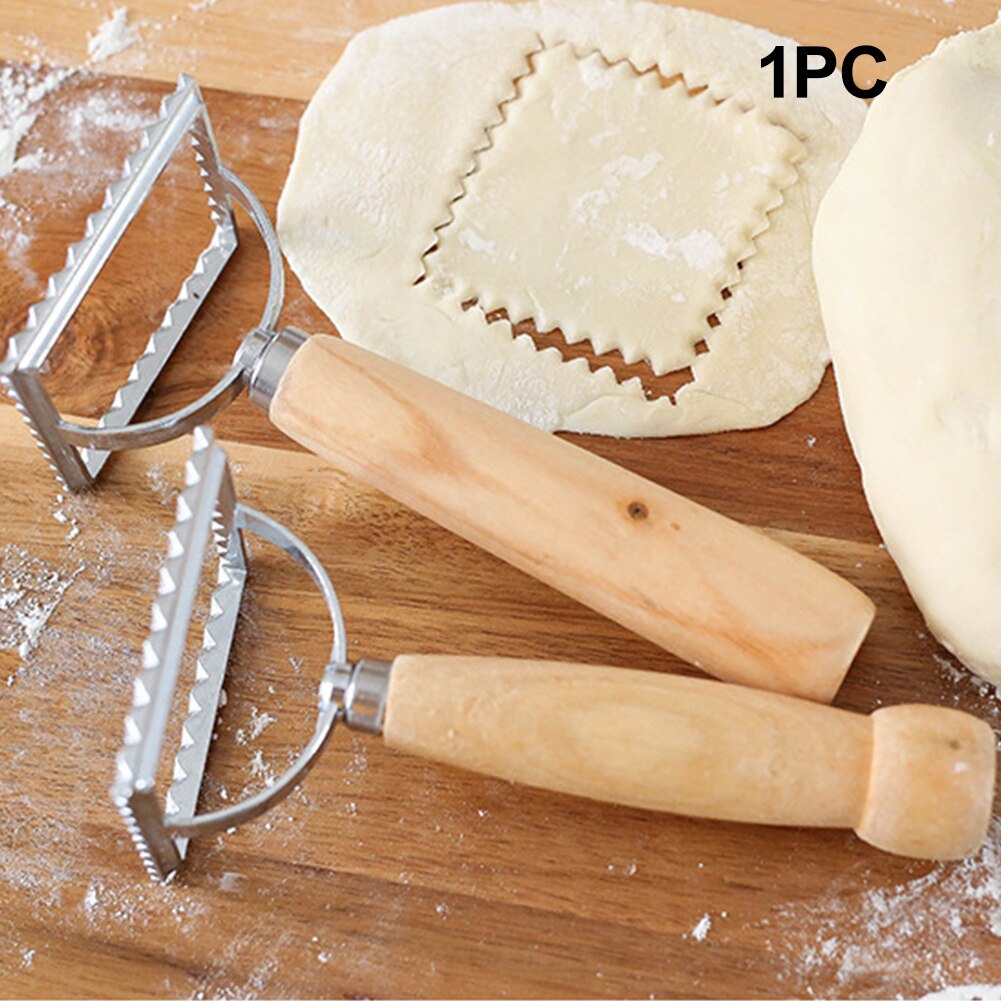Gadgets Tool Square Mold Kitchen Portable Pasta Cutter Ravioli Stamp Dumplings Maker Bakeware Pastry Wooden Handle Fluted Edge