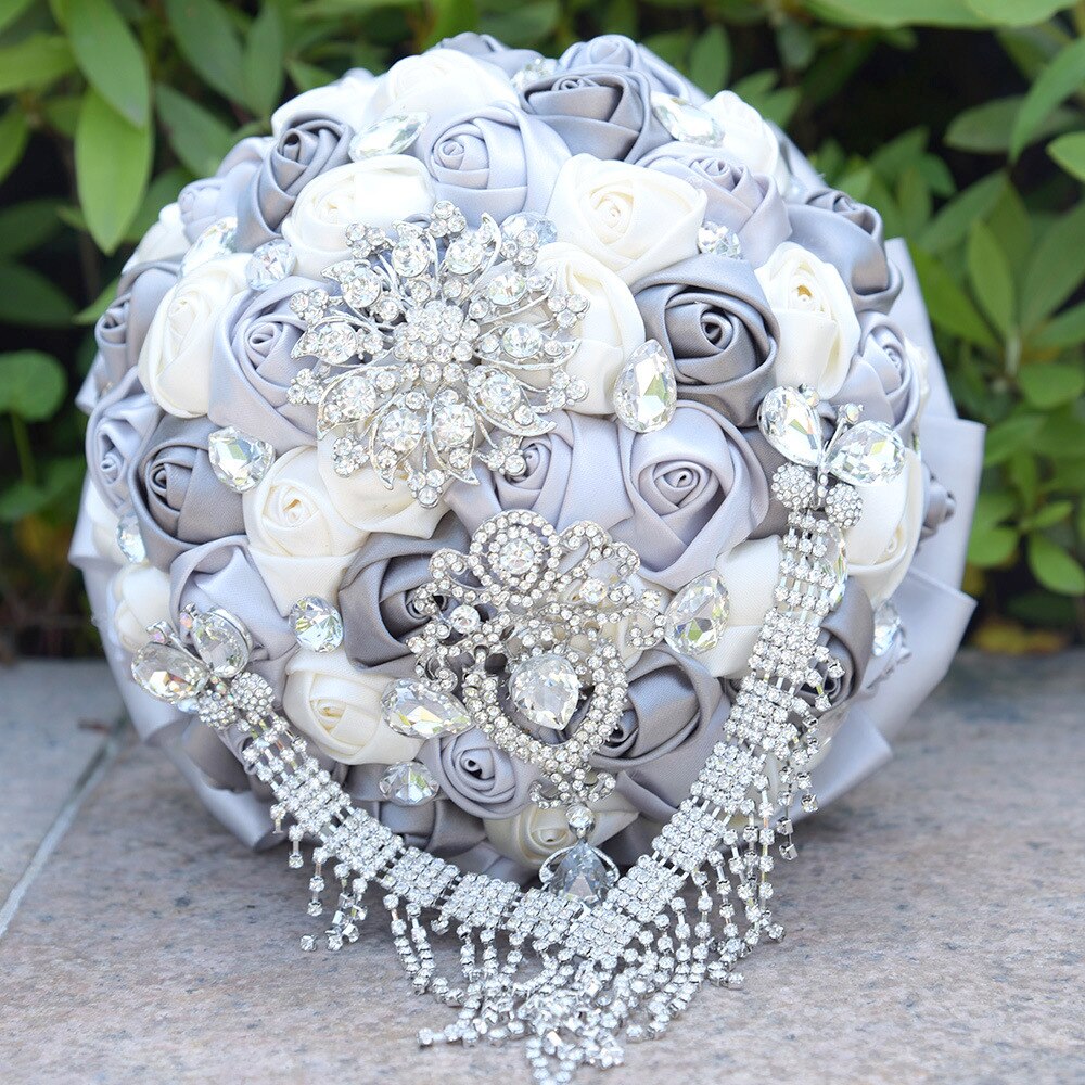 Tassel Diamond Wedding Bouquet White Ivory Pink Burgundy Crystal Silk Rose Wedding Flowers Bouquet De Mariage Bridal Bouquets: Grey