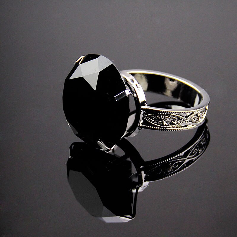 Crystal Glass Diamond Napkin Rings Table Decoration Crafts Wedding Banquet Dinner Party Birthday Home Ornaments 11 Colors: black