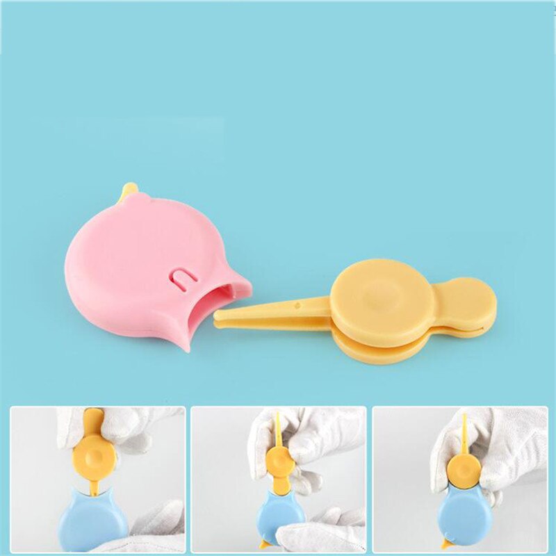 Offre Spéciale Bébé Creuser Crotte De Nez Clip Nourrissons Propre Oreille Nez Nombril Sécurité Pince À Épiler Soins De Bébé Sûr Pinces Fournitures De Nettoyage