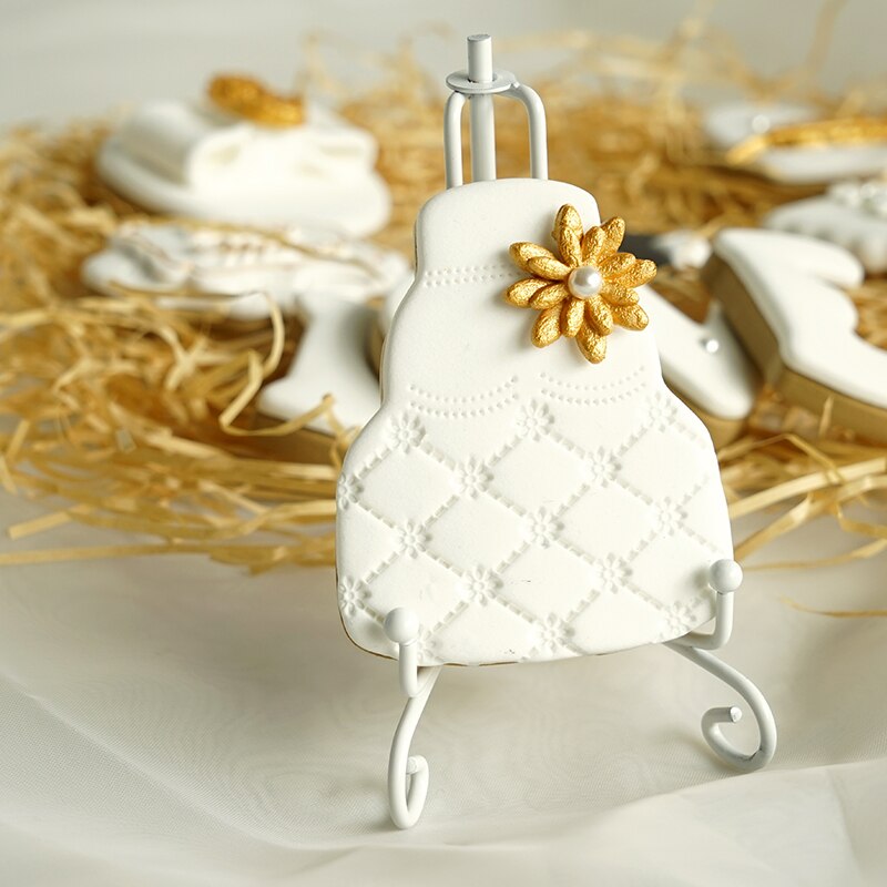 Simulated frosting biscuits Fondant biscuits Wedding theme LOVE cookies Photography props Home softcover