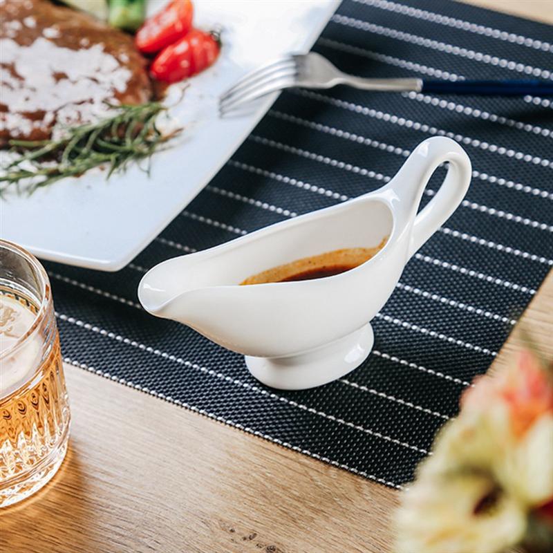 1pc Gravy Boats Gravy Sauce Boats Condiment Boats Saucier Boats With Handle Container Dish Boat-Shaped Sauce Hopper Sauce Hopper