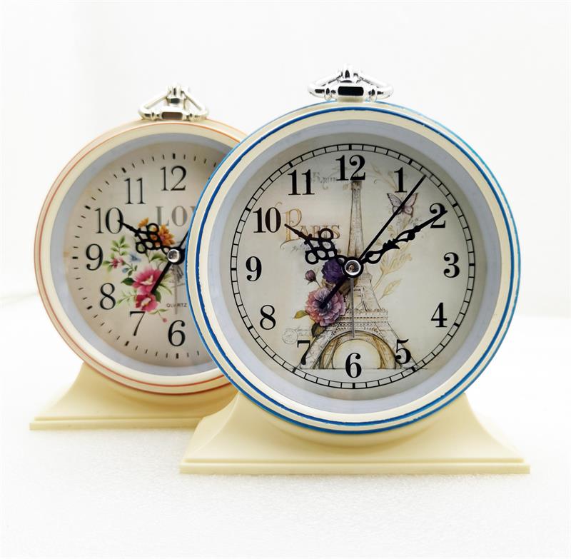 Retro Style Metal Alarm Clock Students Children's Birthday Bedroom Ornaments Desk Alarm Clock