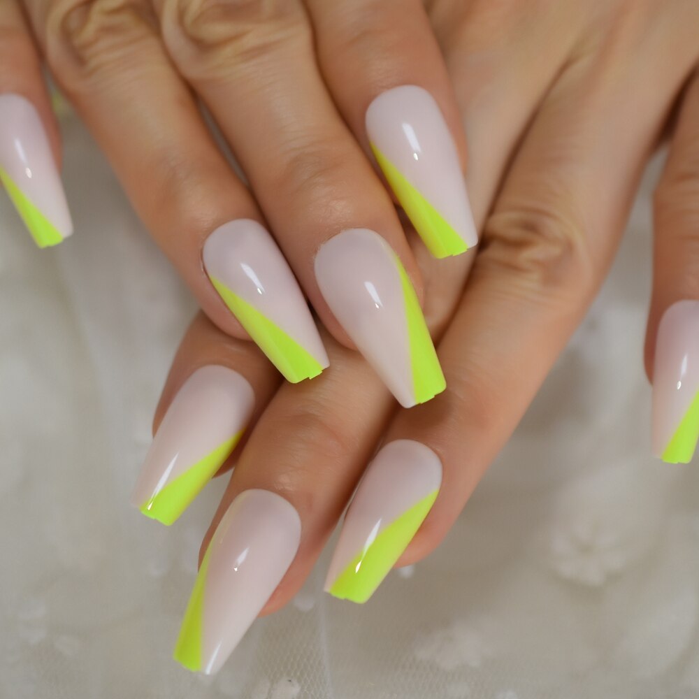 Faux-ongles en forme de cercueil de taille moyenne, couleur lait, jolis ongles, presse sur faux ongles, fournitures pour professionnels, 24 pièces/ensemble: L5641
