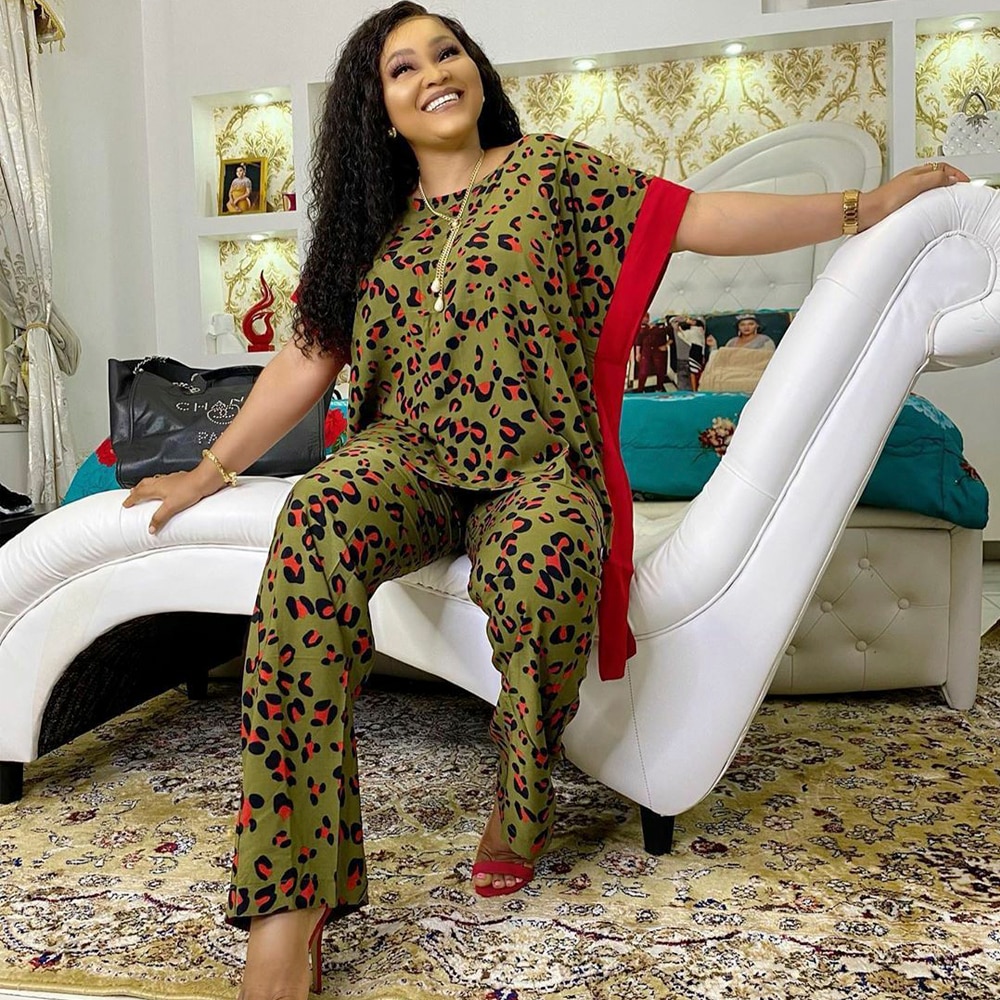 MD Two Piece Set Women Dashiki T shirt Pants Suit African Print Ladies Clothes Ankara Blouse Robe Africaine Femme S9035