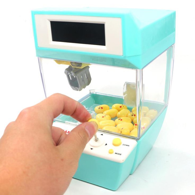 Grappige Kinderen Kids Coin Operated Games Mini Klauw Opknoping Pop Machine Poppen Vangen Speelgoed Kraan Machines Snoep Wekker Game