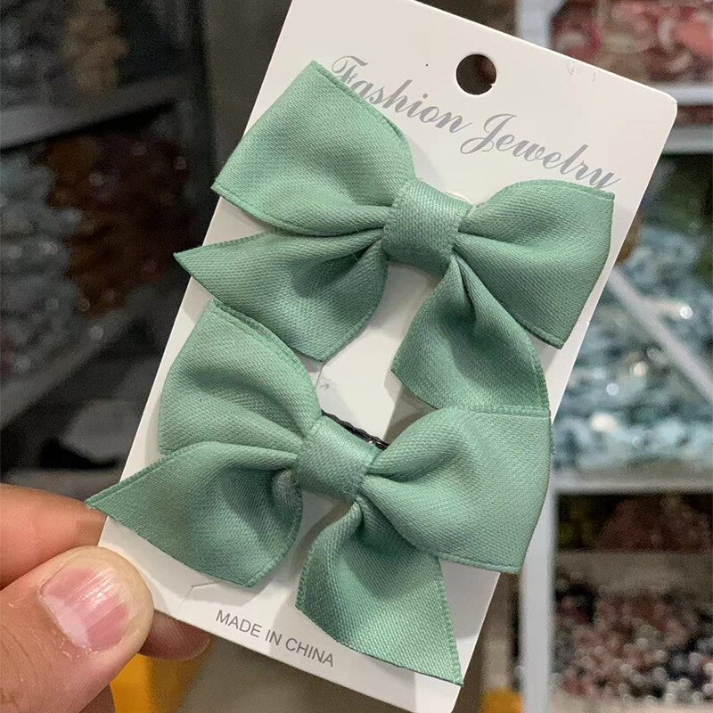 1 Pair Children Bow Hairpins Female Headwear Cute Princess Hairpin Girls Broken Hair Bangs Clip Hair Accessories Barrettes Gift: light green