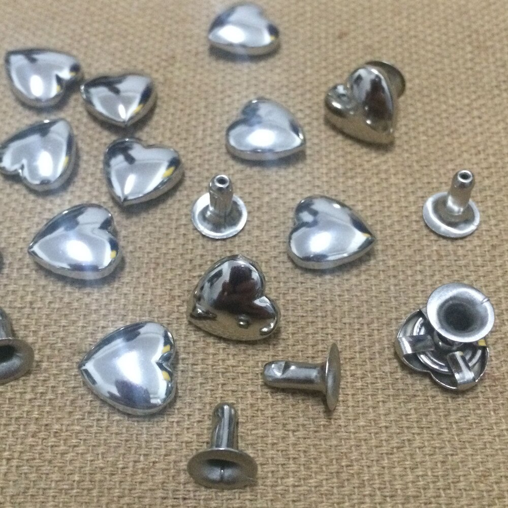 100 STKS 10 MM Zilveren Hart Studs Punk Spike Studs Spots Klinknagel DIY Zakken Riem Schoenen Portemonnee Craft Fit Voor DIY Gratis