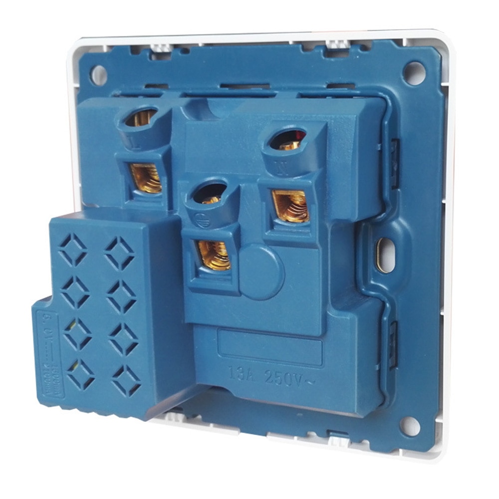 1PC Single 13A 1 Gang Switched Mains Plug Socket with 2.1A 2x FAST USB Ports White