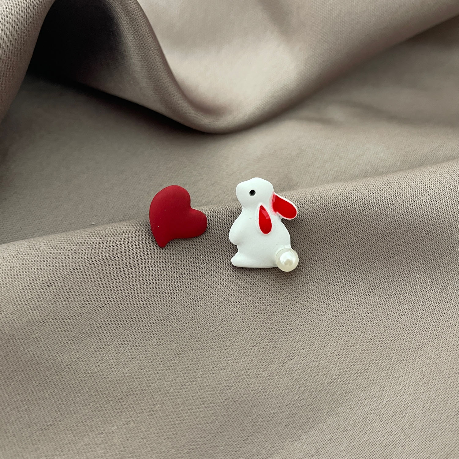 Kinder Asymmetrische Dier Kat Liefde Hart Oorbellen Mooie Grijze Muis & Kaas Konijn & Bloem Oorknopjes Student Sieraden: Silver Plated