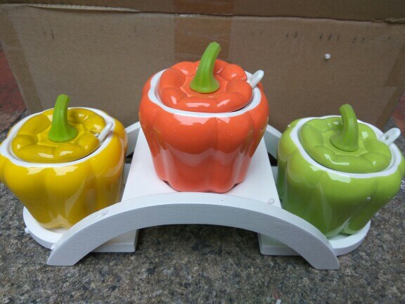 Kitchenware Pumpkin Chilli Ceramic Condiment Cans Set Salt Condiment Bottles mason glass jars and lids sugar jar