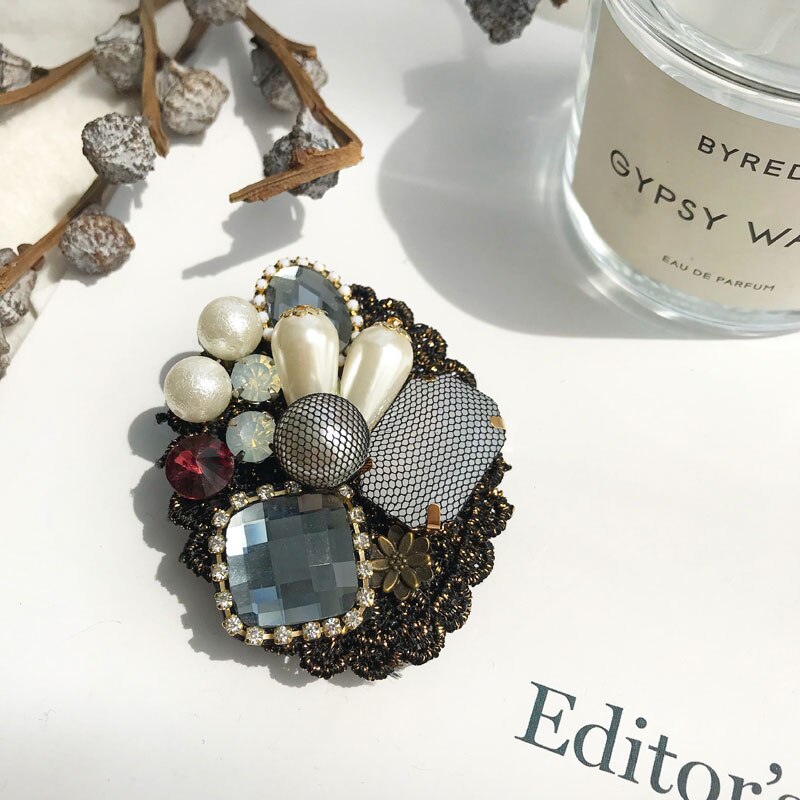 Beroemde Luxe Parel Broche Sieraden Bloemen Reversspeldjes 5 Parels Broches Boog Stof Sieraden Voor Vrouwen: Style 5