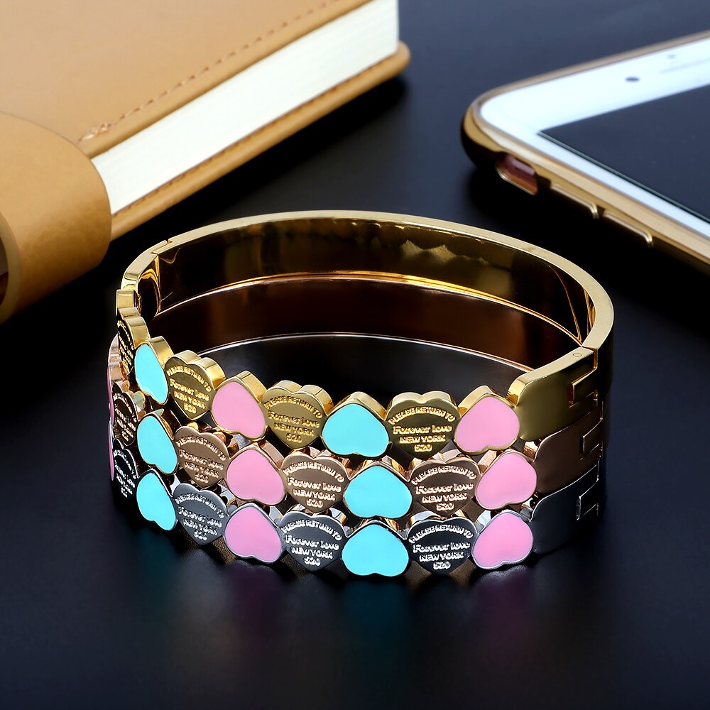 Sweet Heart Charm Cuff Bangles For Girls Stainless Steel Gold Plating 8mm Width Luxury Wristband Wedding Women Female Jewelry