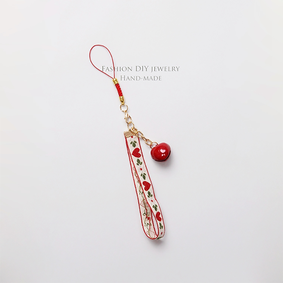 Cute Japansese phone Wrist Strap Lanyards for iPhone Samsung Strawberry Heart Bell Decor Mobile Phone Strap Rope Phone Charm: E