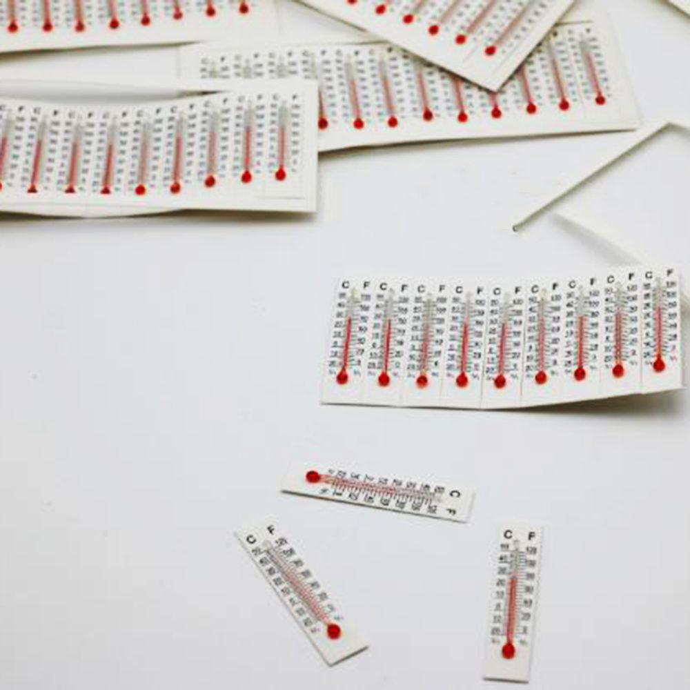 10pcs 5cmx1.1cm Miniature Paper Cardboard Thermometer Indoor Outdoor Garden Home Garage Office Room Temperature Measurement Tool