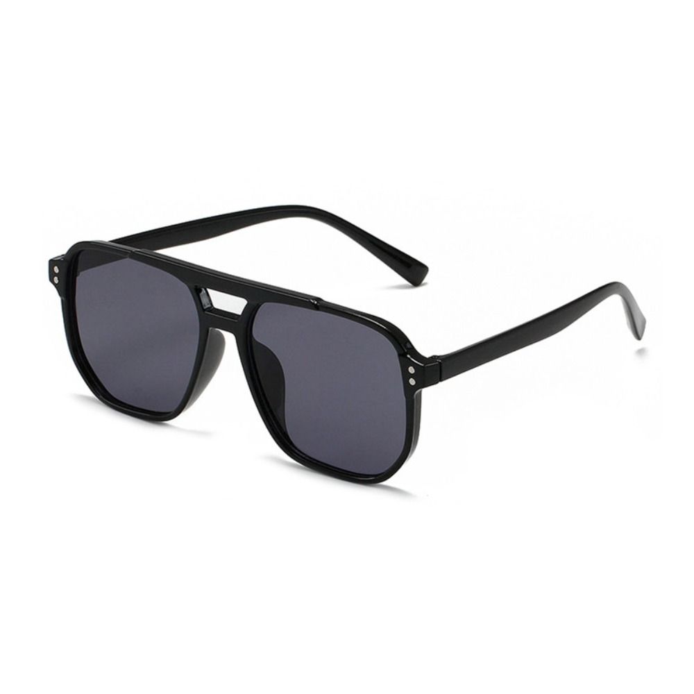 Gafas de sol con montura cuadrada Punk, accesorios de viaje Anti-UV, gafas de sol Retro, protección ocular para playa, gafas negras, decoración de verano: Rojo